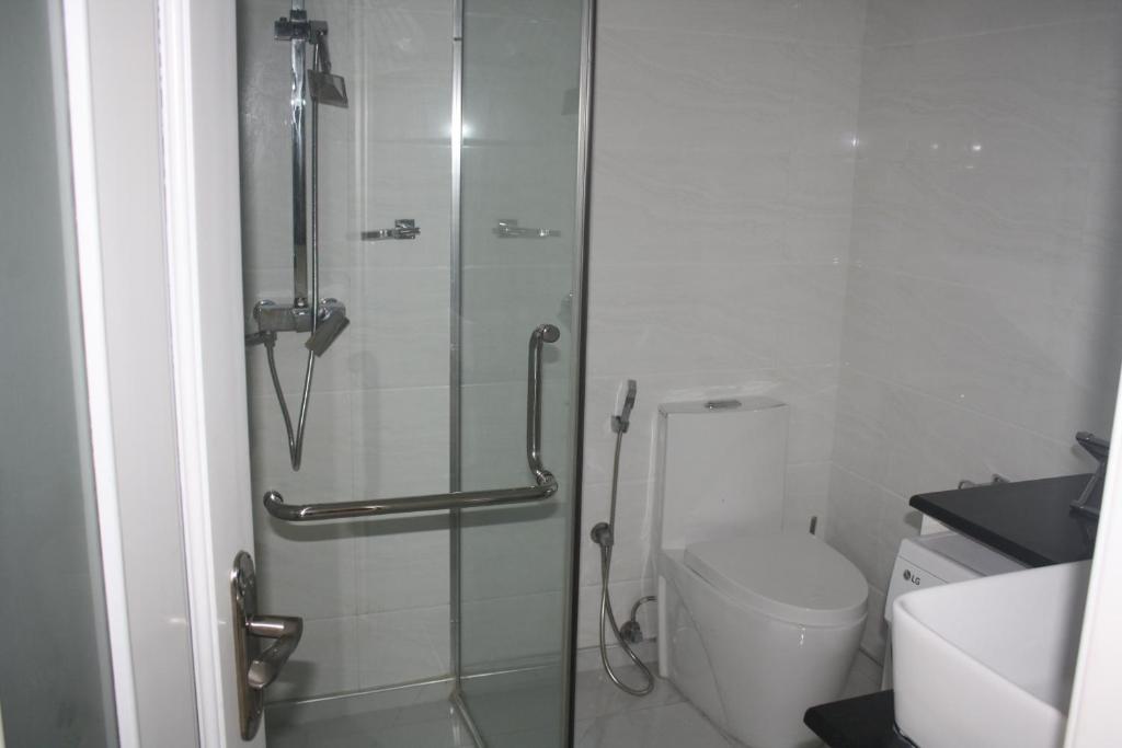 Lovely Sea View Apartment Image 12