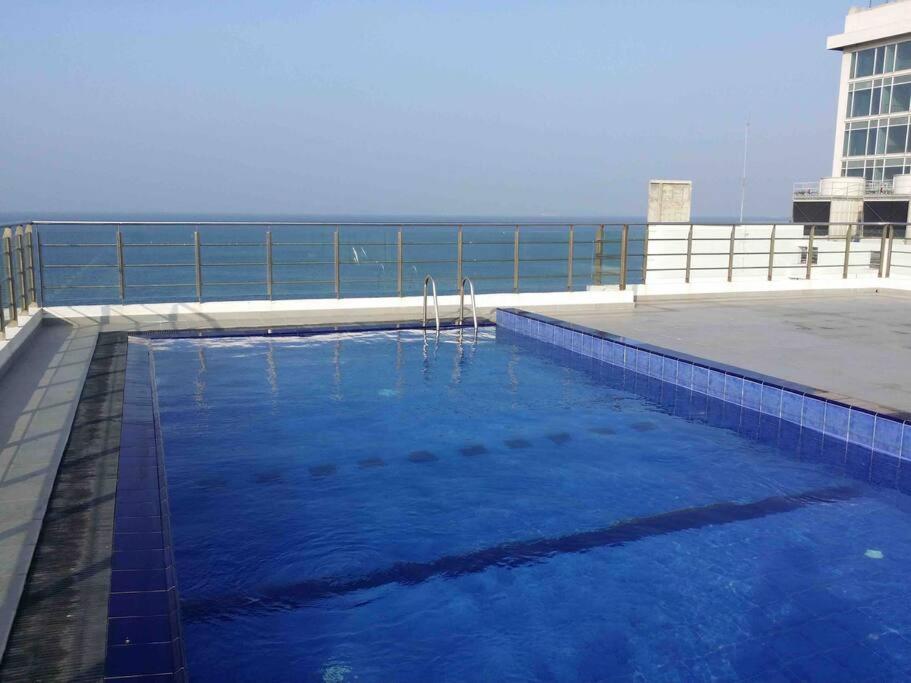 Next to Indian Ocean Image 2